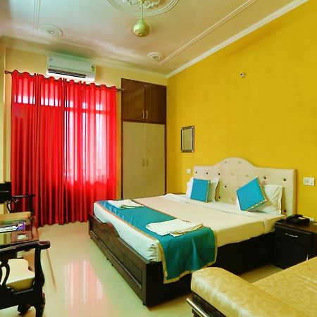 Hotel Paras Plaza Rishīkesh Exterior foto